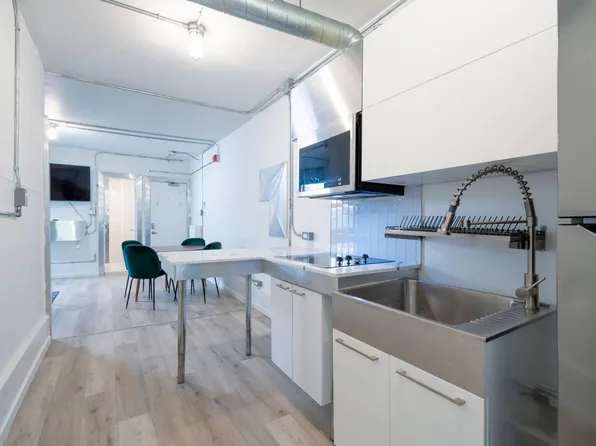 12-253 York St, Ottawa, ON