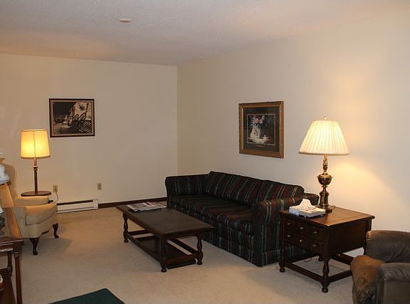2nd image of 410 S Kersey St
