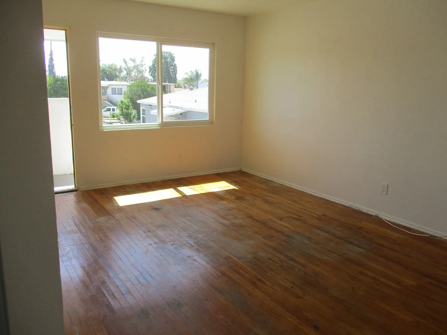City Heights Remodeled 1 Bdr 1 Ba 2nd floor apartment. — Photo 4