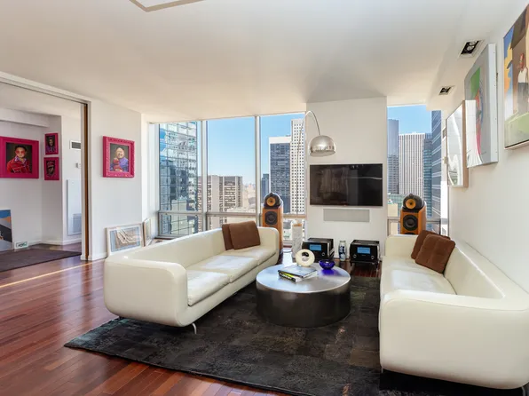 641 5th Avenue image 1 of 14