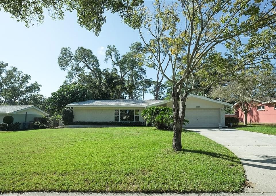 1st image of 1837 Oak Park Dr N