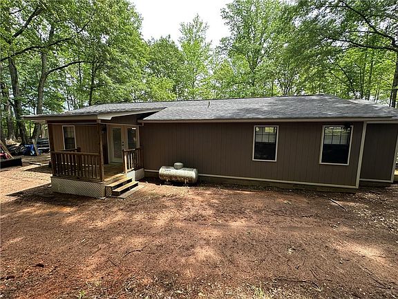 3rd image of 710 Spiva Rd