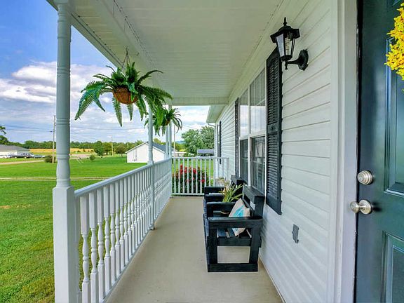 3rd image of 109 Avalon Dr