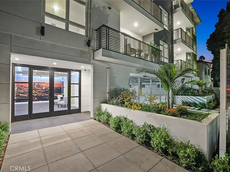 5820 La Mirada Ave #403 — Photo 4