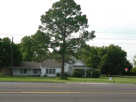 5th image of 801 N Fullerton Ave