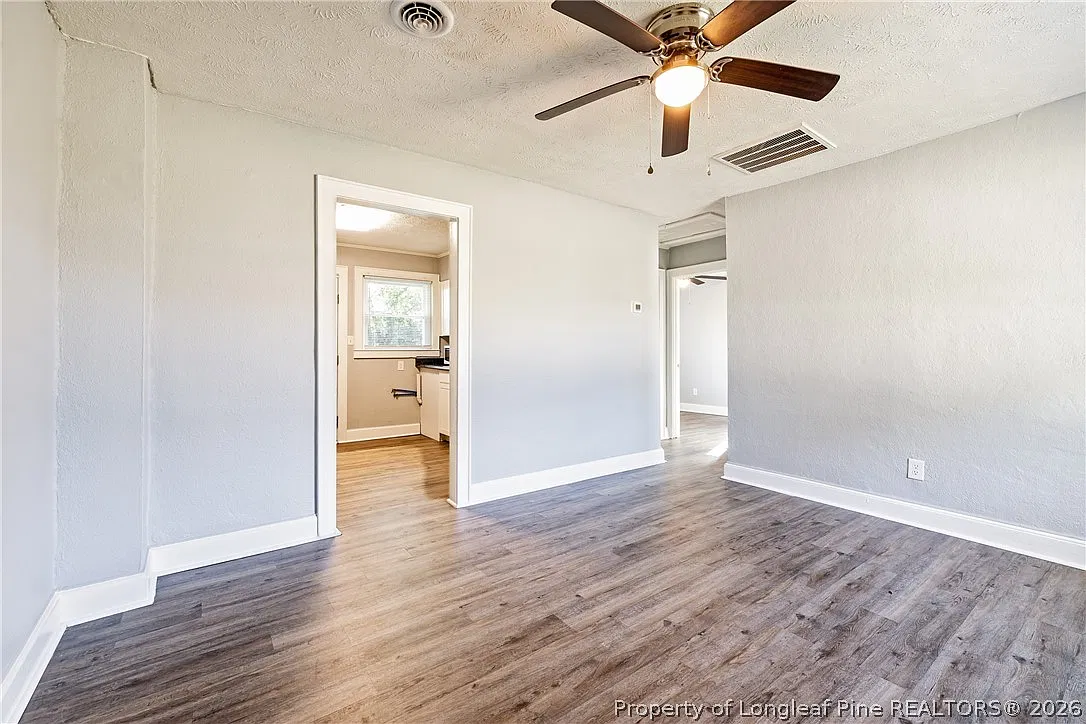 2 bed, 1.0 bath, 800 sqft, $875 — Photo 4