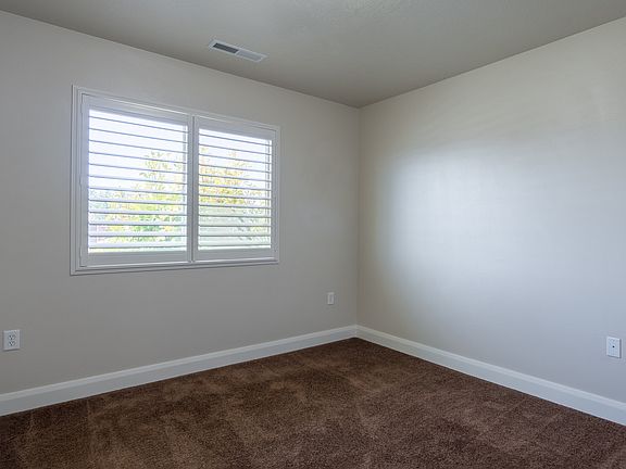 2nd image of 986 Camel Springs Dr