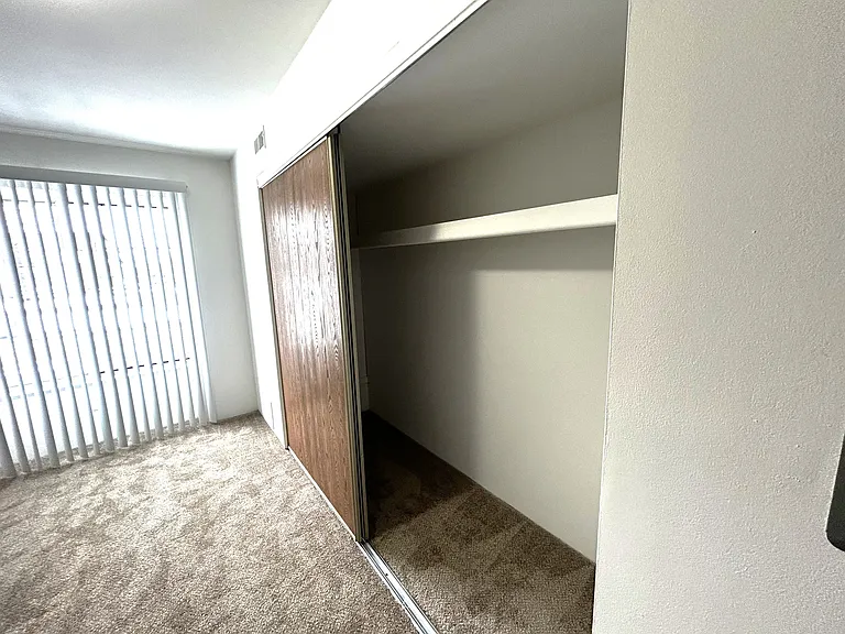 Charter Oaks Apartments — Photo 179