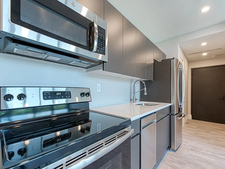 1044 Bedford Ave #4C — Photo 3