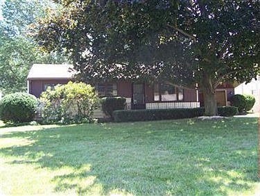 2nd image of 3229 Glen Oaks Dr
