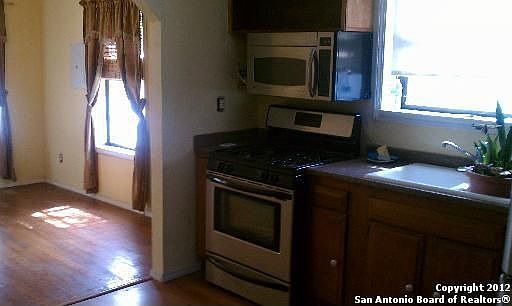 5th image of 1023 Berlin Ave