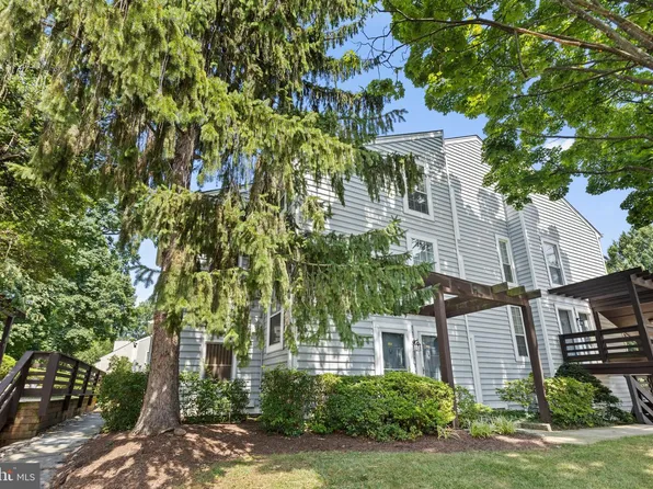 10178 Oakton Terrace Rd #178, Oakton, VA 22124