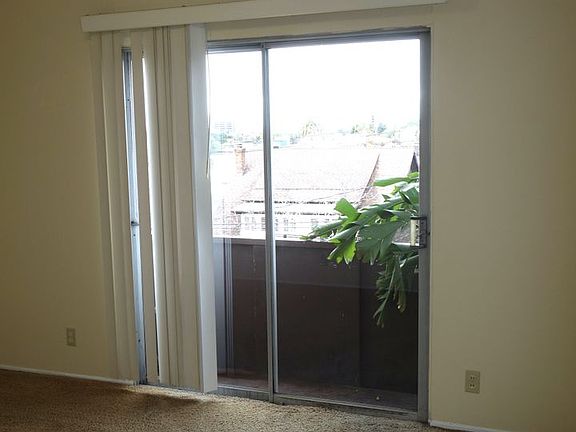 5th image of 580 Vernon St #13