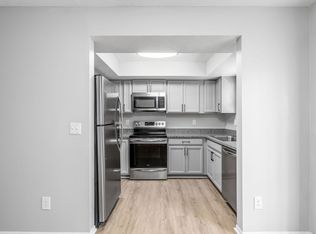 Newly Renovated Townhomes Located in Dublin!, Dublin, OH 43017