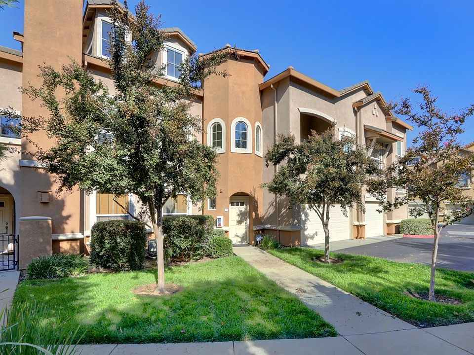 1st image of 2470 Fontana St Unit 7