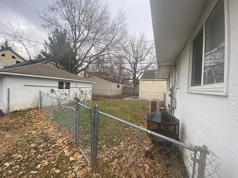 4951 Sheridan Ave S — Photo 2