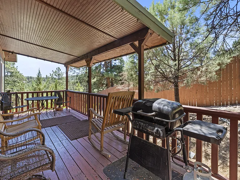 307 Heath Dr — Photo 37