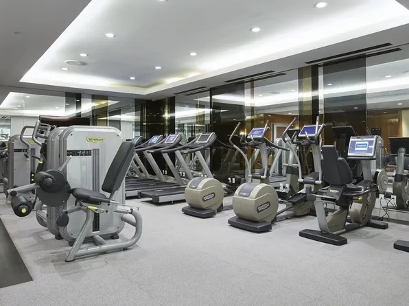 21 East 61st Street image 16 of 18