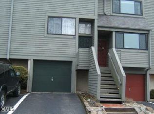 217 Sunrise Hill Rd, Norwalk, CT 06851