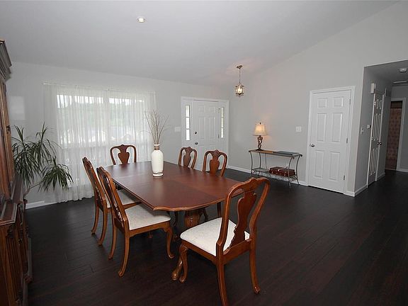 Fresh paint throughout!