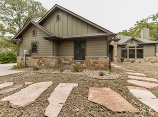 9555 Woodview (pvt) Dr, College Station, TX 77845