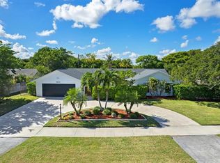 7401 E Country Club Blvd, Boca Raton, FL 33487