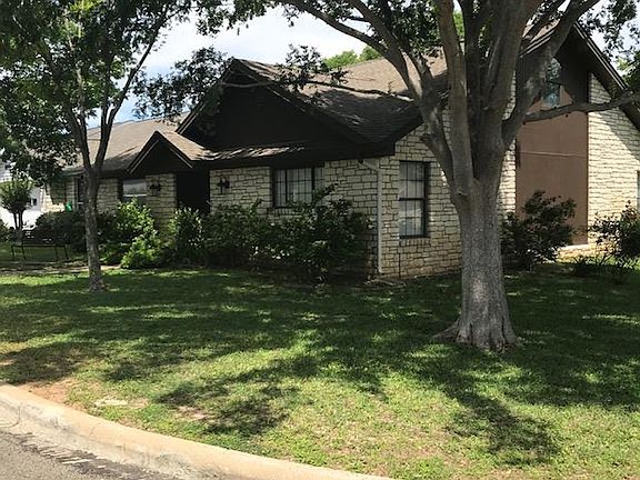 2nd image of 35 Fairway Ln