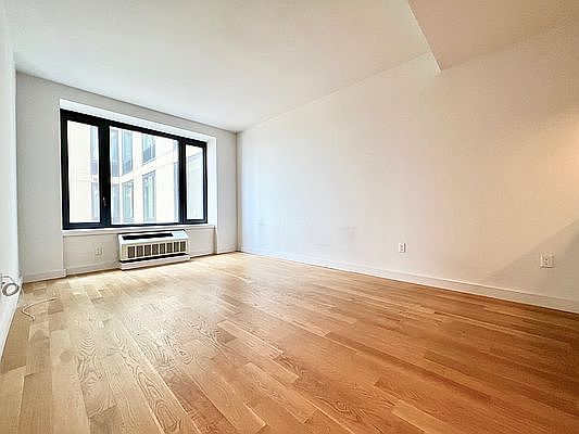 5th image of 409 Eastern Pkwy APT 715