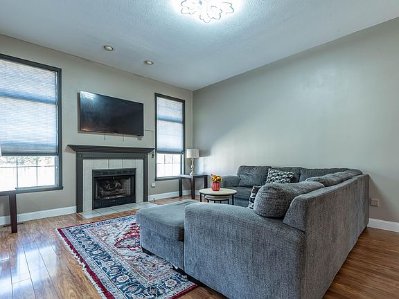 4th image of 1102 W Yellowwood Ct