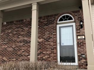 288 Devoe Dr, Oswego, IL 60543