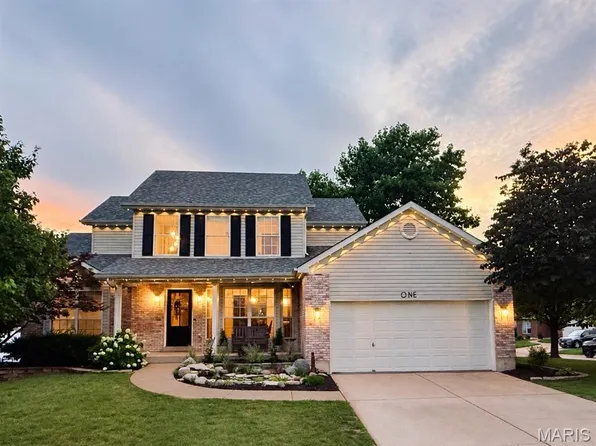 1 Adventura Dr, Festus, MO 63028