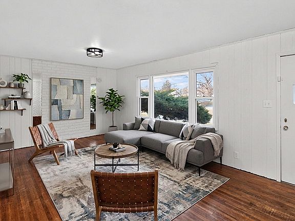 4th image of 1208 Burnham Ave