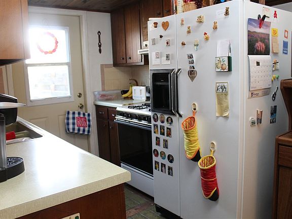 5th image of 4212 E Bluegrass Dr