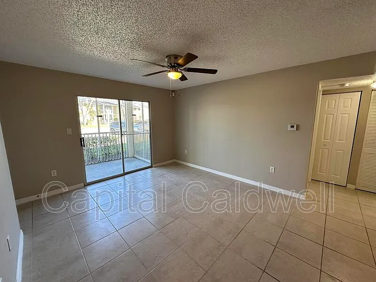 209 Lake Brook Cir #LB103 — Photo 7