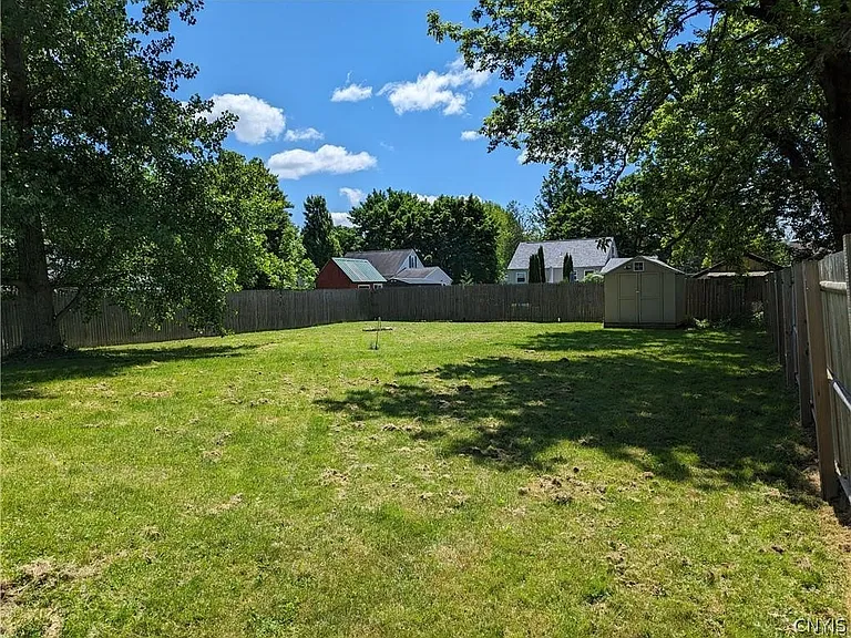 5854 Reis Dr — Photo 20