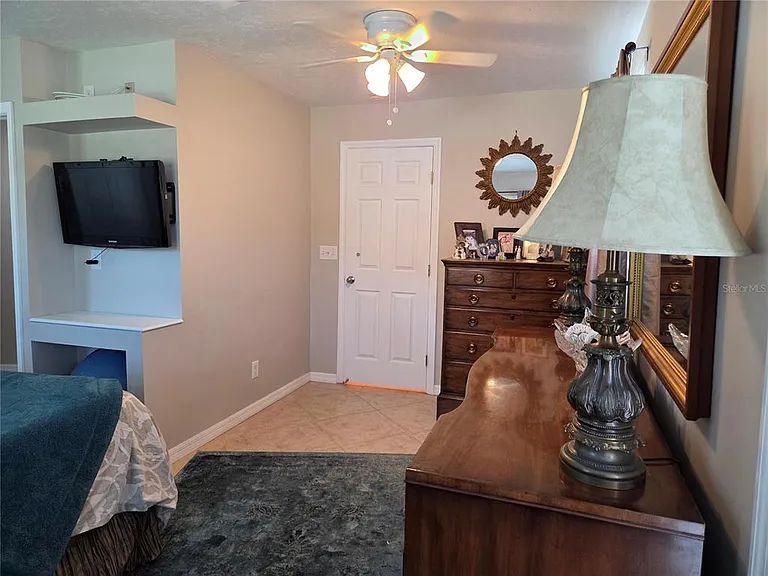3157 Goldenrod St #B — Photo 12