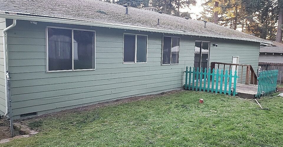 1st image of 8054 NE 123rd St