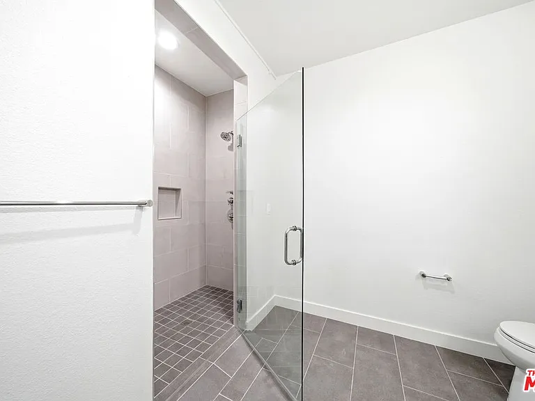 1408 W Washington Blvd #101 — Photo 17