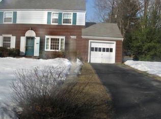 15 Alden Rd, Poughkeepsie, NY 12603