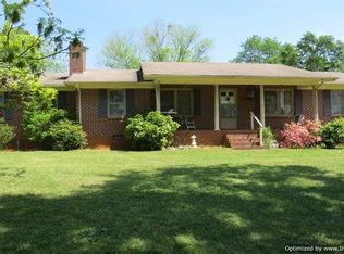 7416 Mount Olivet Rd, Hartwell, GA 30643