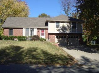 206 NW 53rd Ter, Kansas City, MO 64118