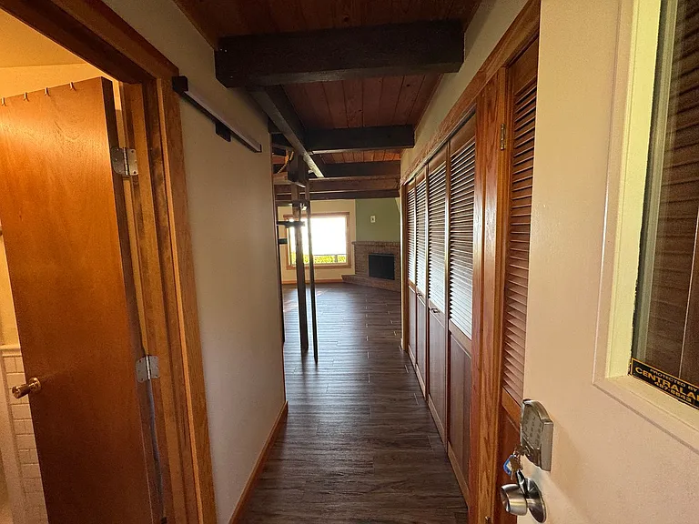 1318 NW Voyager Way — Photo 11