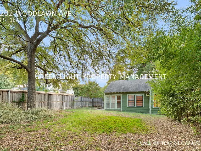 1202 Woodlawn Ave — Photo 29