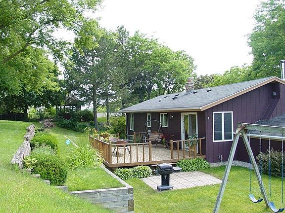 2nd image of 712 Moraine Ct