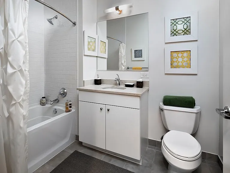 One Bedroom Bath