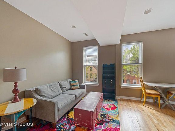 4th image of 1347 N Greenview Ave APT 3F