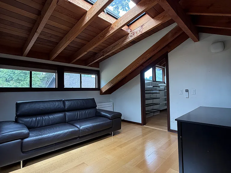 7068 Sayre Dr — Photo 6