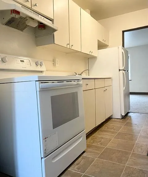 3805 Berkeley Dr #4 — Photo 6