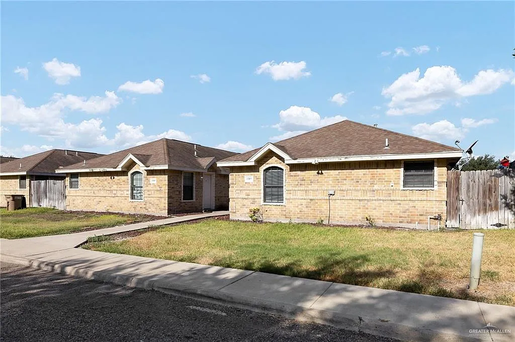 2 bed, 2.0 bath, 2591 sqft, $875 — Photo 3