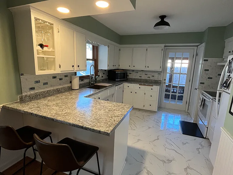 5032 Madison St NE — Photo 4